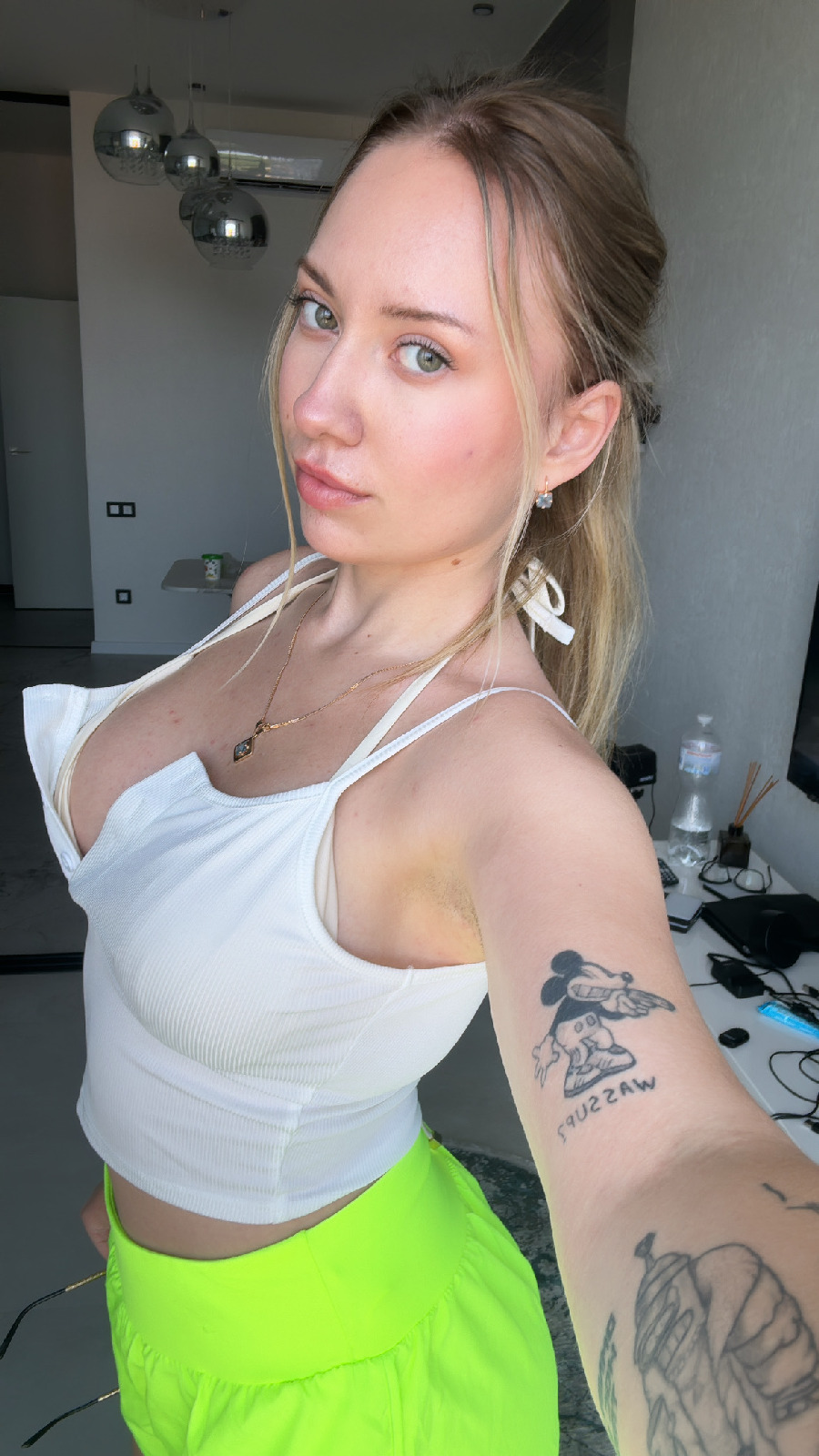 KateV in her underwear in St. Georges