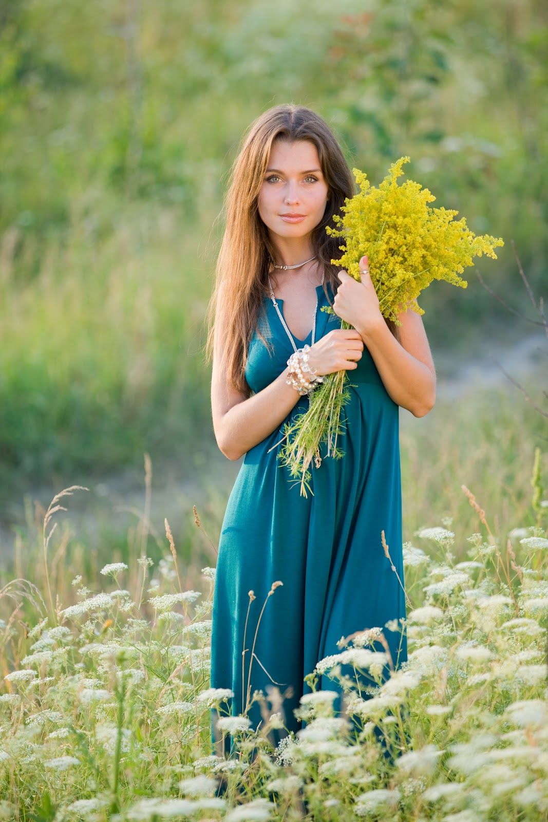 Slavic women in St. Georges