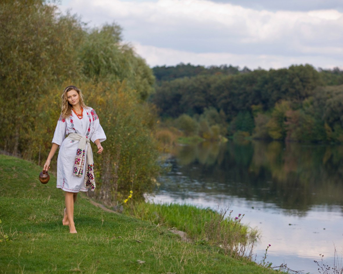 Nude girl Slavic women in St. Georges