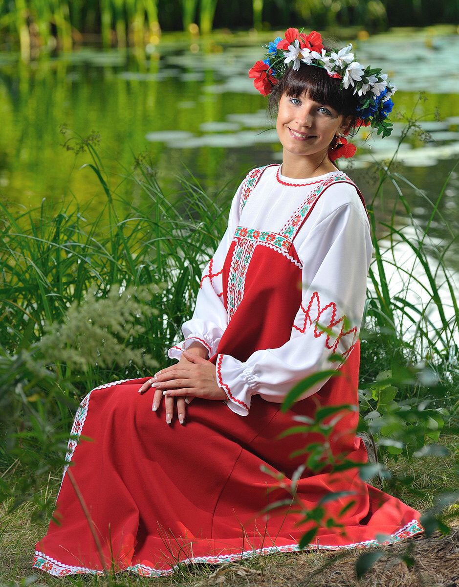 Beautiful girl Girls in Slavic costumes in St. Georges