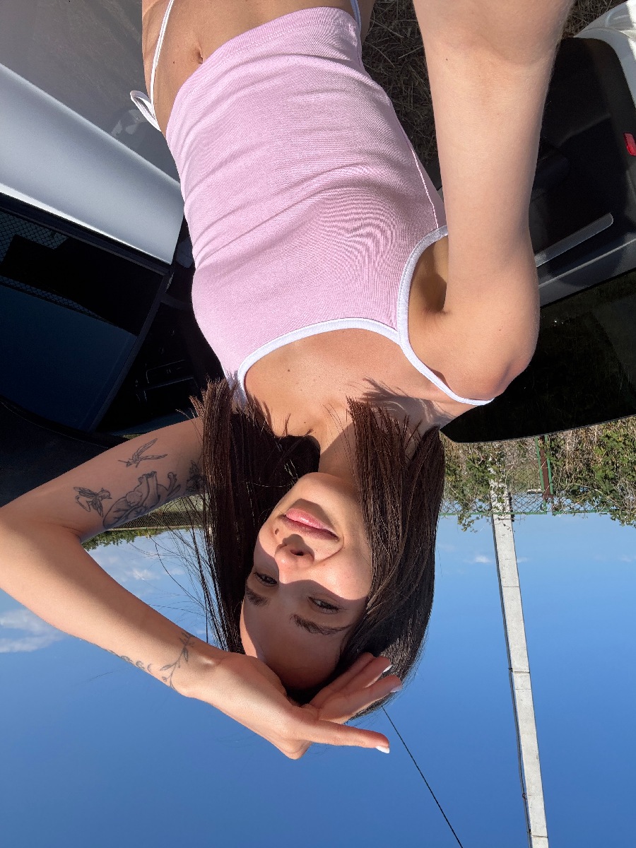 Sexy model Tina in St. Georges